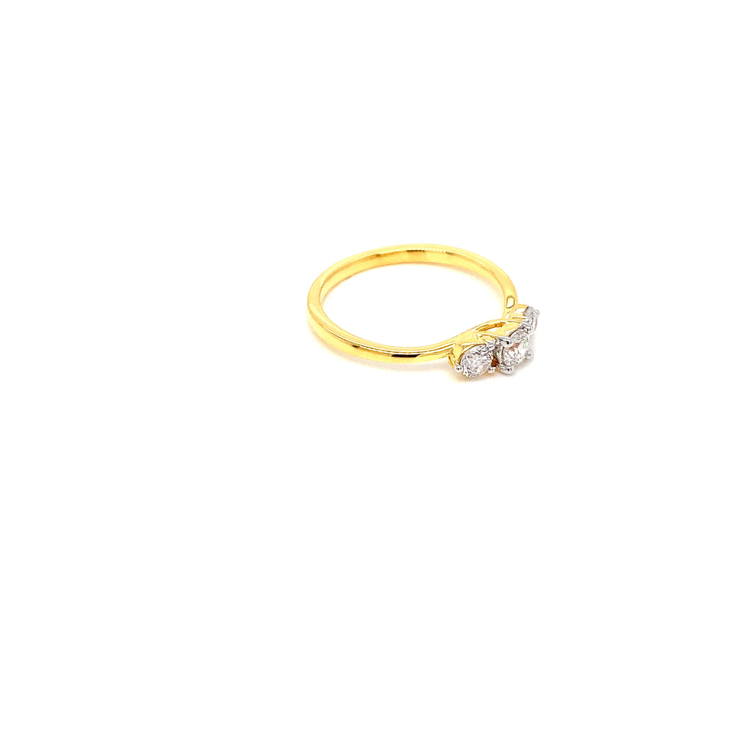 18K YG Cluster Diamond Ring-1pc