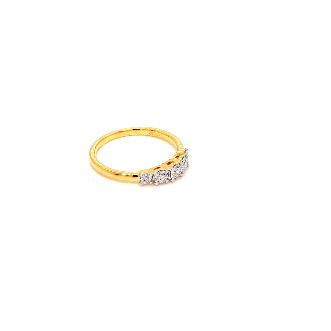 18K YG Cluster Diamond Ring-1pc
