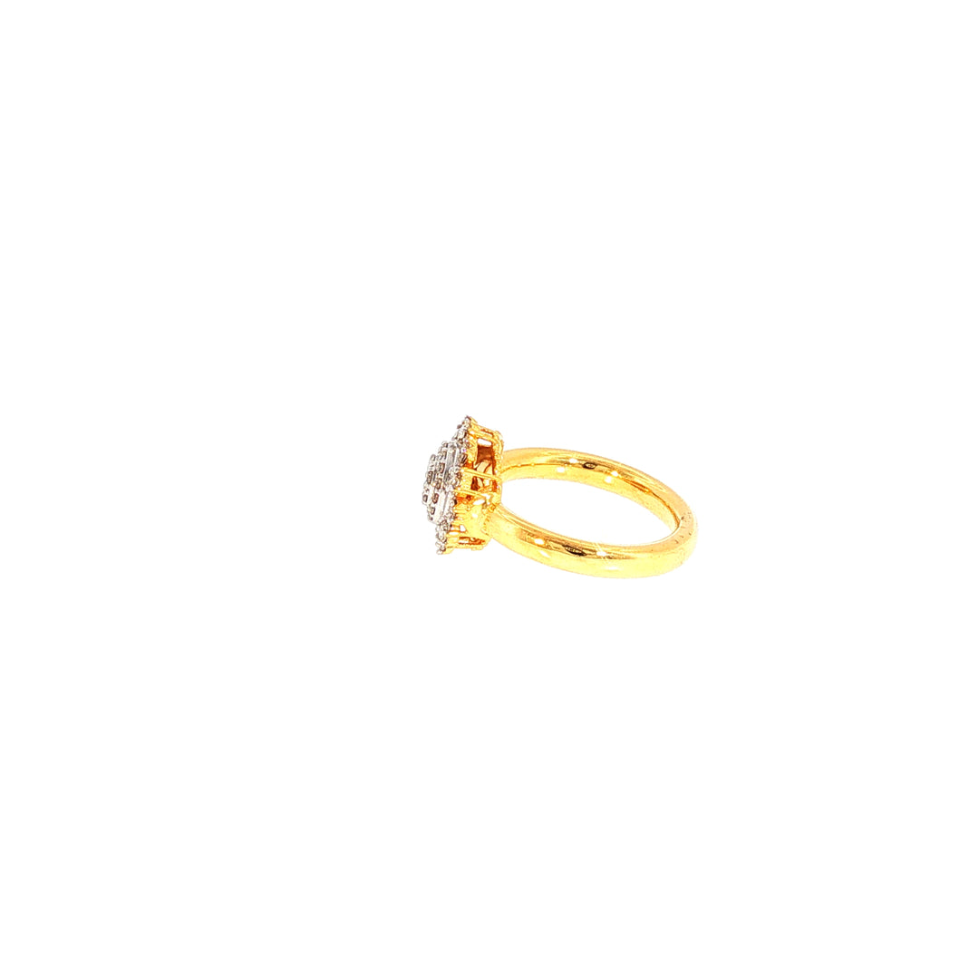 18K YG Cluster Diamond Ring-1pc