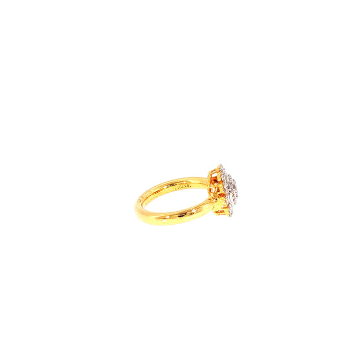 18K YG Cluster Diamond Ring-1pc