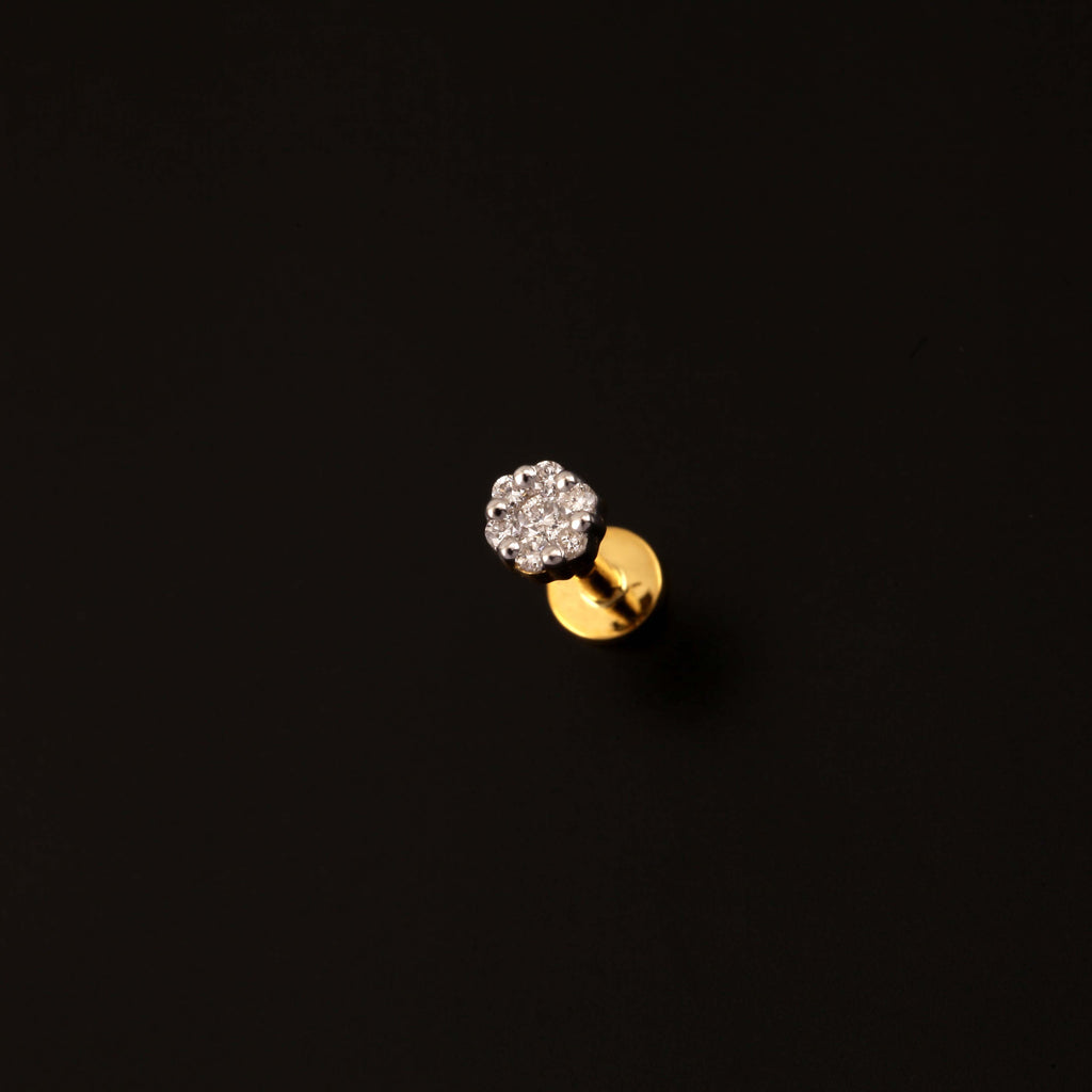 Flaunt your Elegant Diamond nosepin that are made to steal attention.