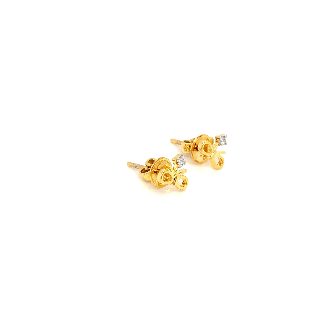 14K YG Bow Diamond Earring- 1pair