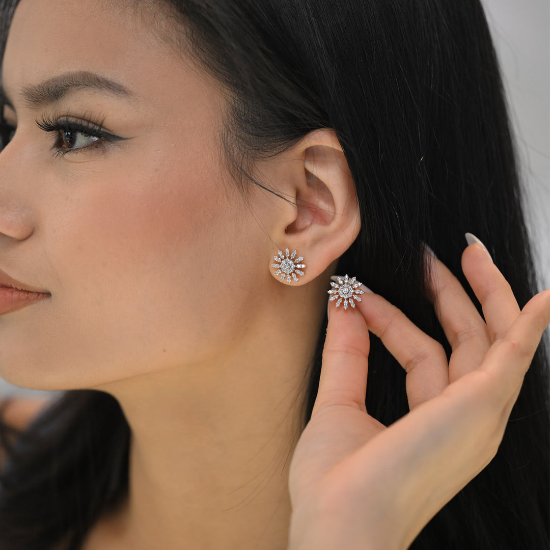 14K YG Flower Diamond Earring- 1pair