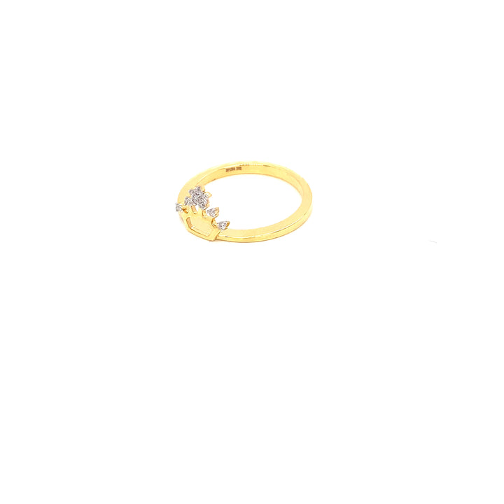 18K YG Crown Diamond Ring-1pc