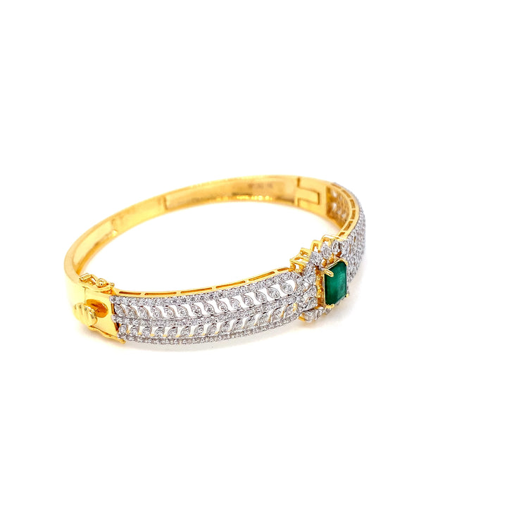 14K YG Screw Diamond with Emerald Bangle- 1pc