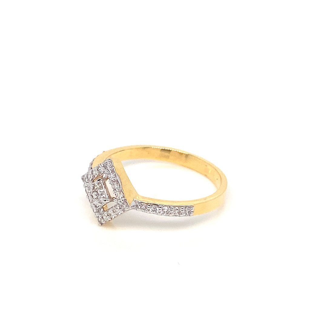 14K YG Cluster Diamond Ring-1pc