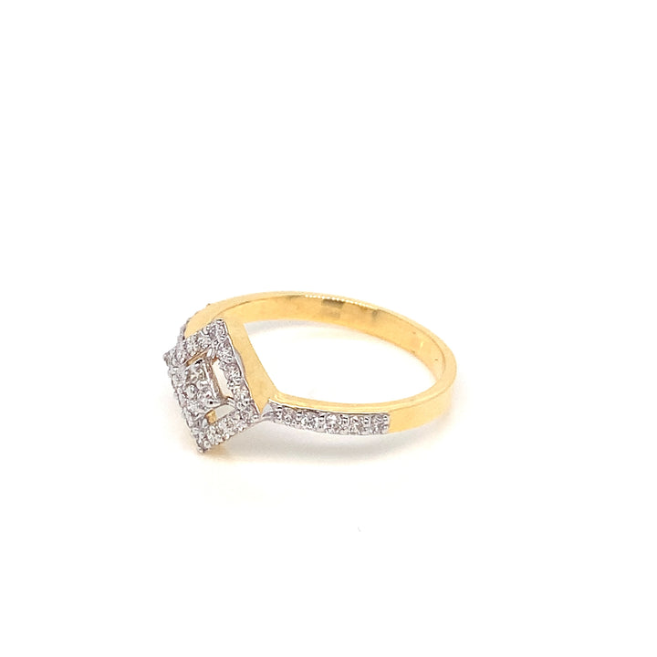 14K YG Cluster Diamond Ring-1pc