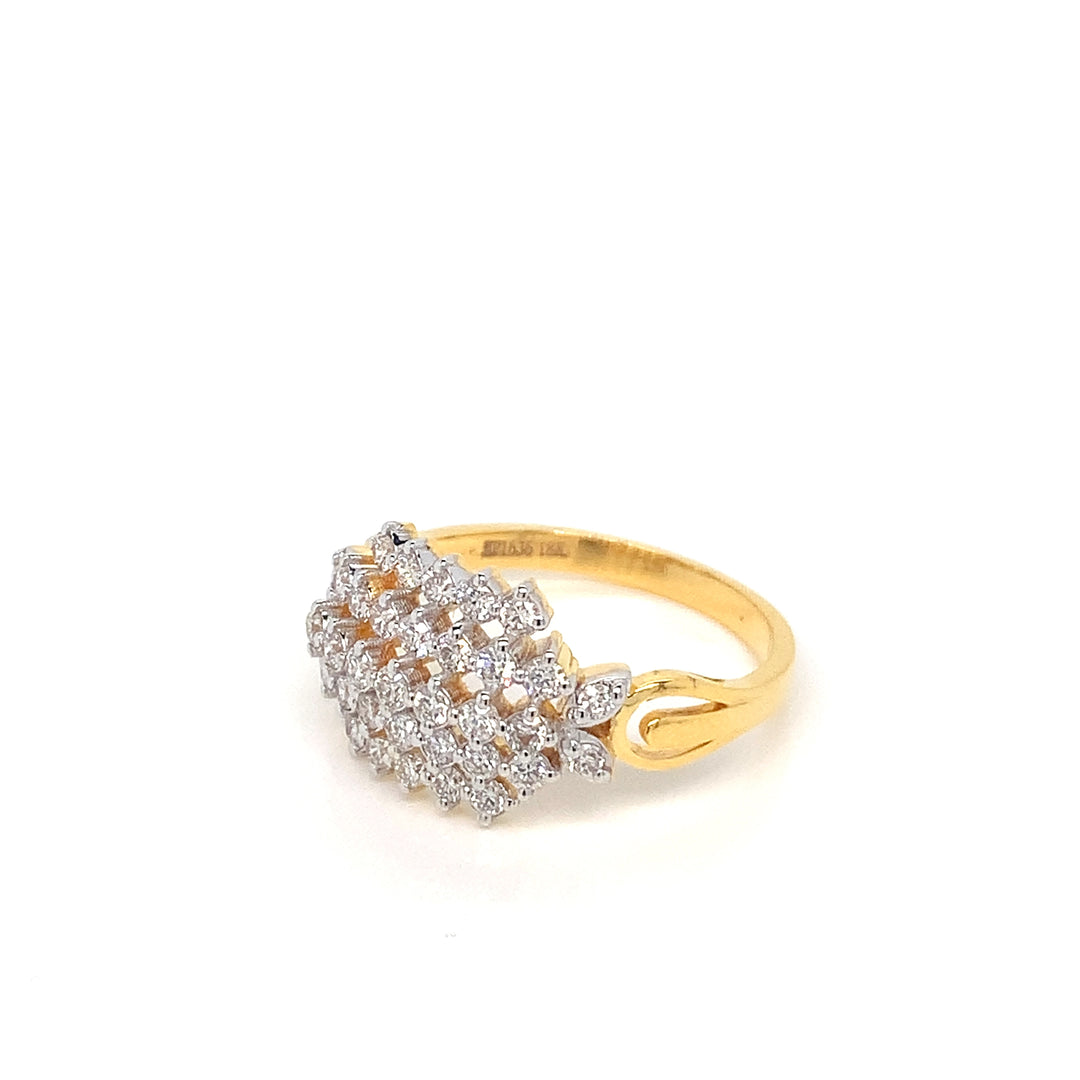 18K YG Cluster Diamond Ring-1pc