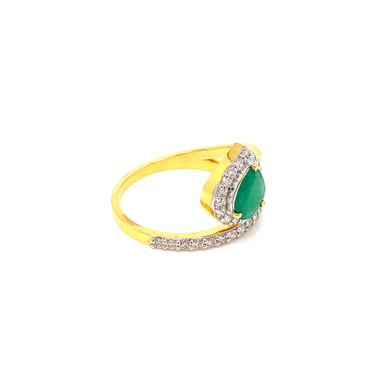 18K YG Cluster Diamond, Emerald Ring-1pc