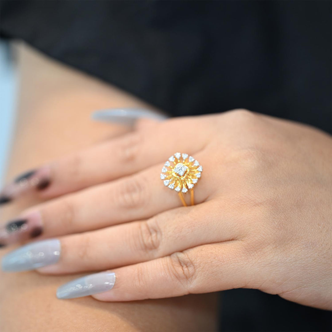 18K YG Cluster Diamond Ring-1pc