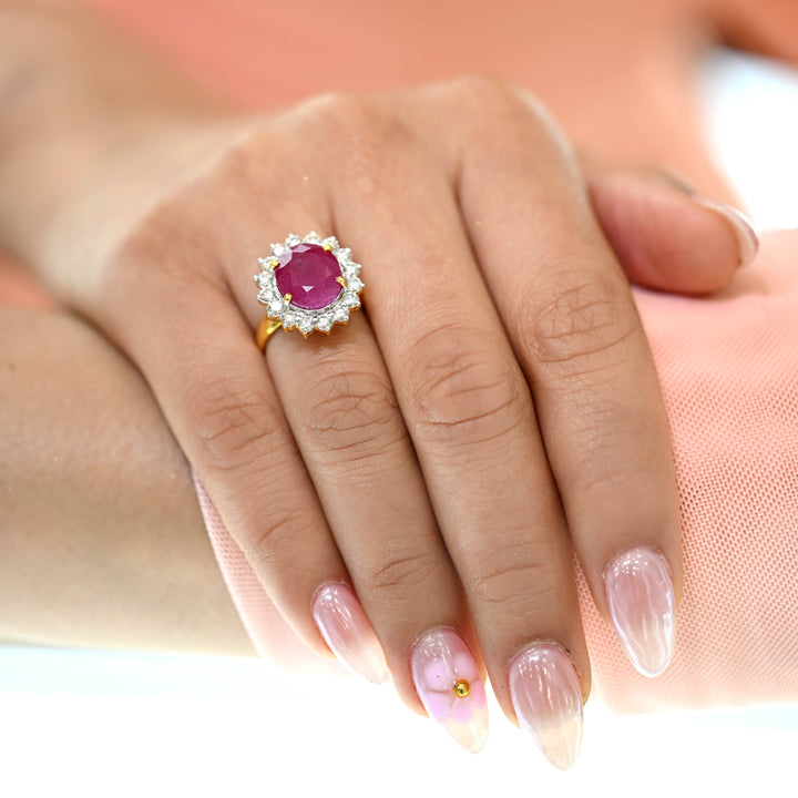 18K YG Cluster Diamond, Ruby Ring-1pc