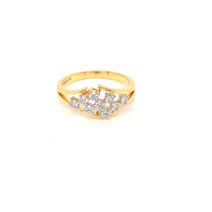 18K YG Cluster Diamond Ring-1pc