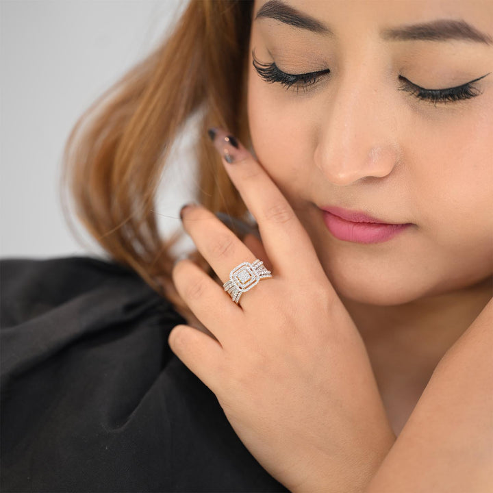 18K YG Cluster Diamond Ring-1pc