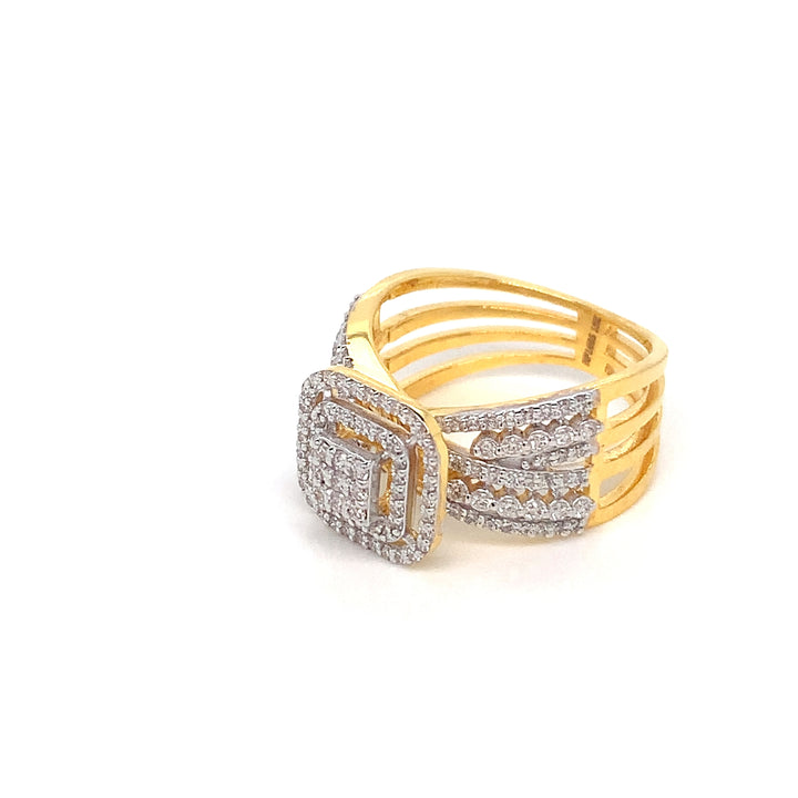 18K YG Cluster Diamond Ring-1pc