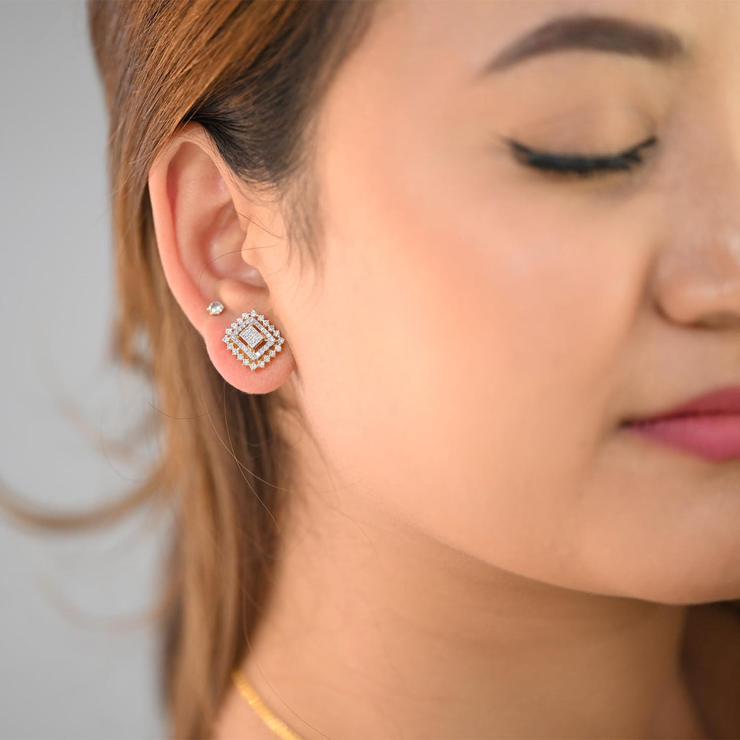 14K YG Cluster Diamond Earring-1pair