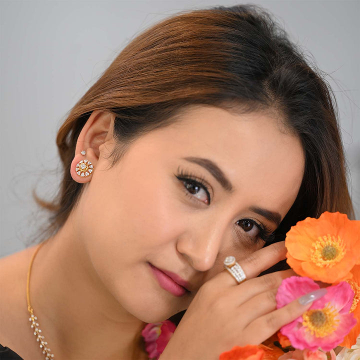 14K YG Cluster Diamond Earring-1pair