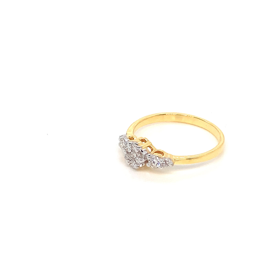 18K YG Cluster Diamond Ring-1pc
