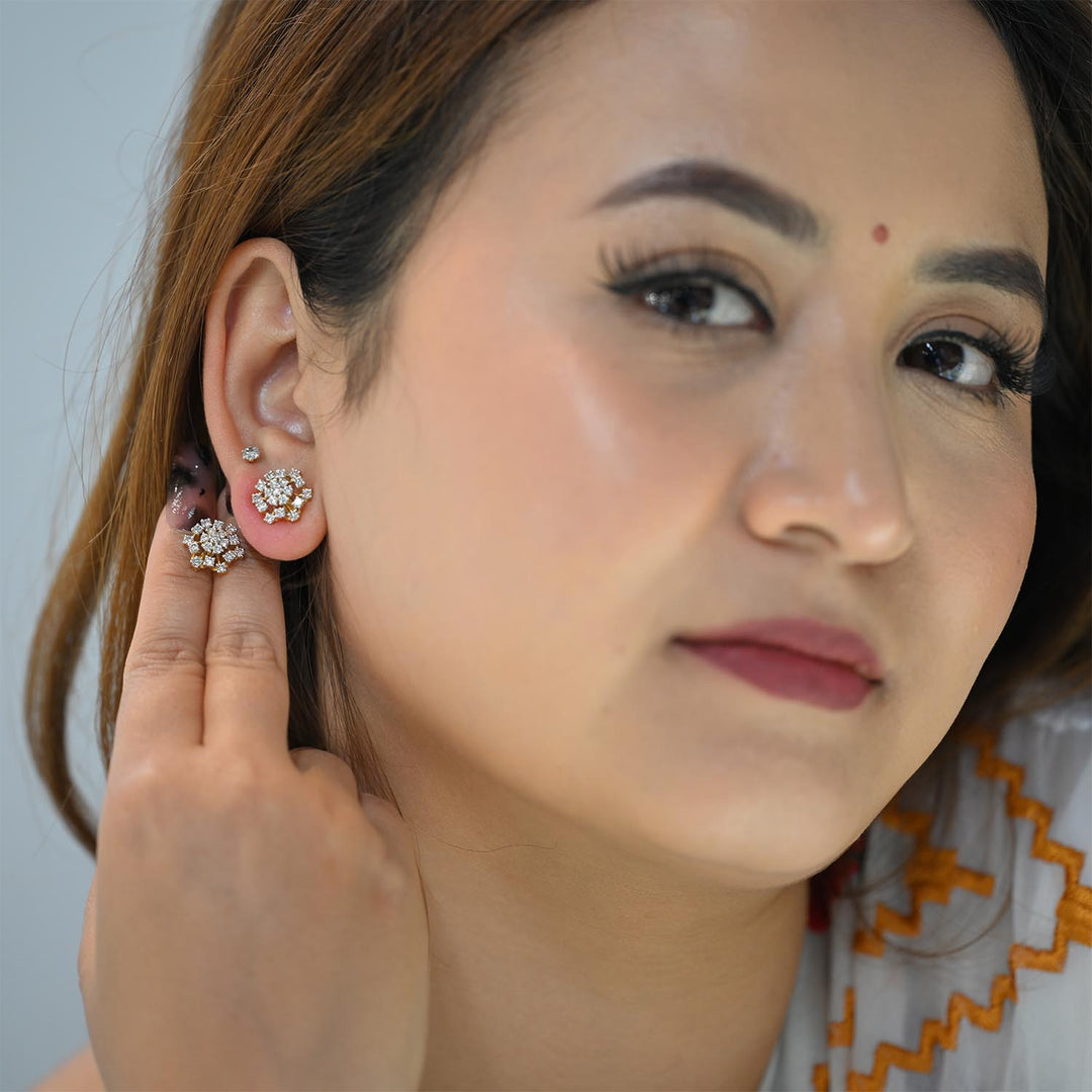 14K YG Cluster Diamond Earring-1pair