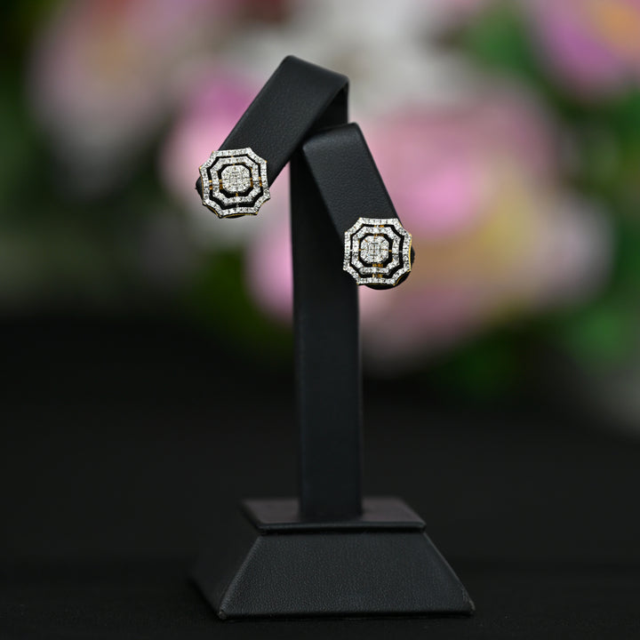 14K YG Cluster Diamond Earring-1pair