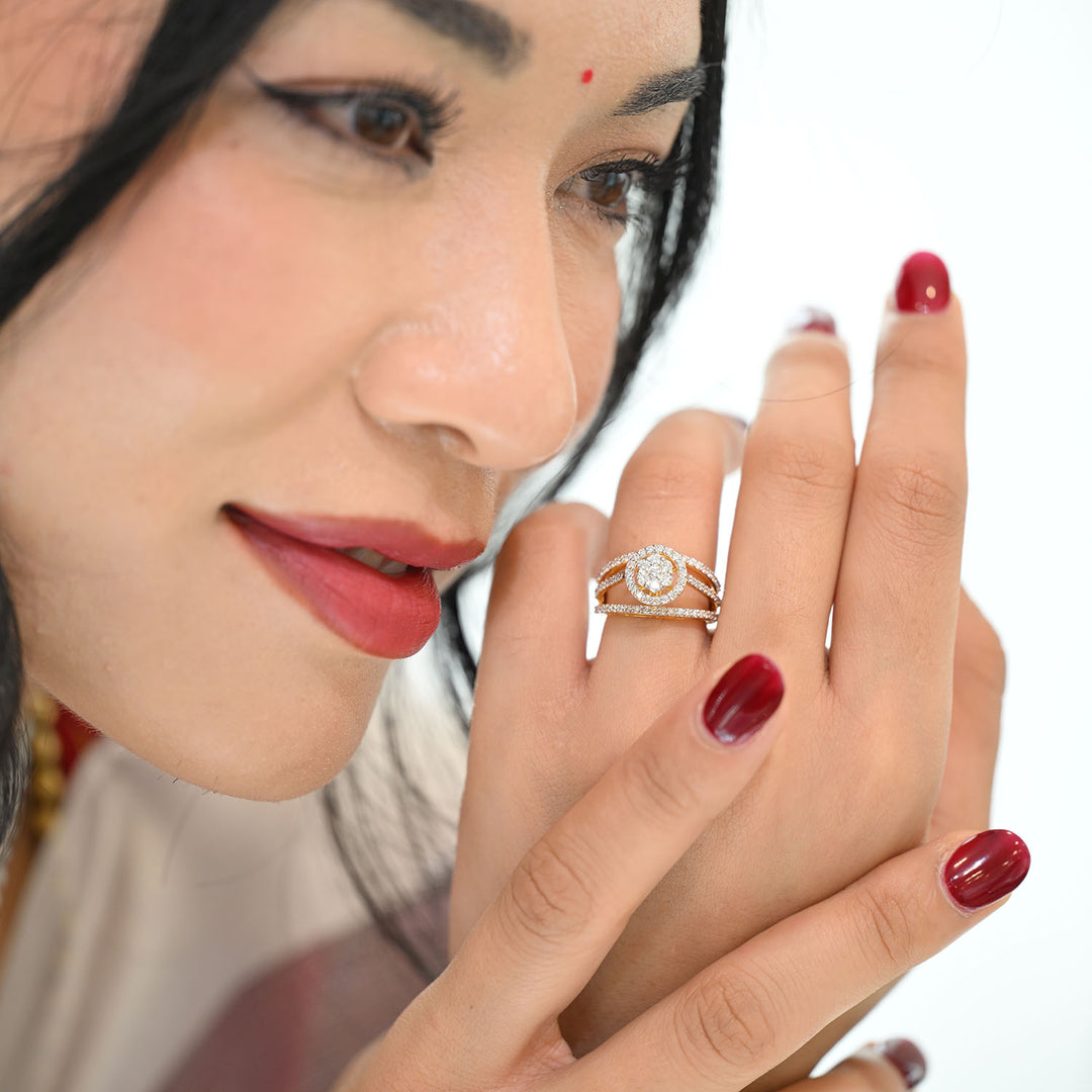 18K YG Cluster Diamond Ring-1pc