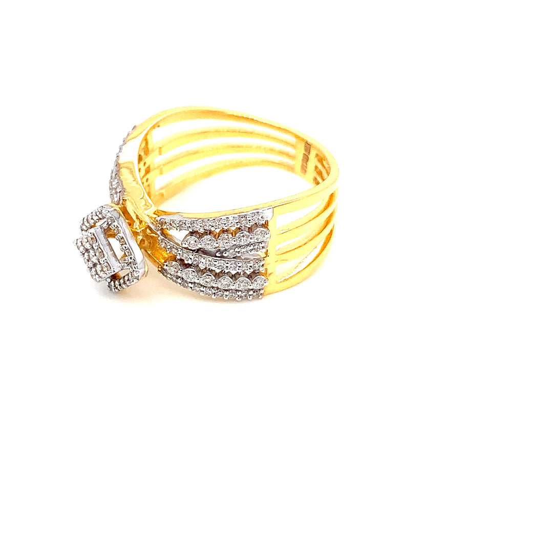 18K YG Cluster Diamond Ring-1pc