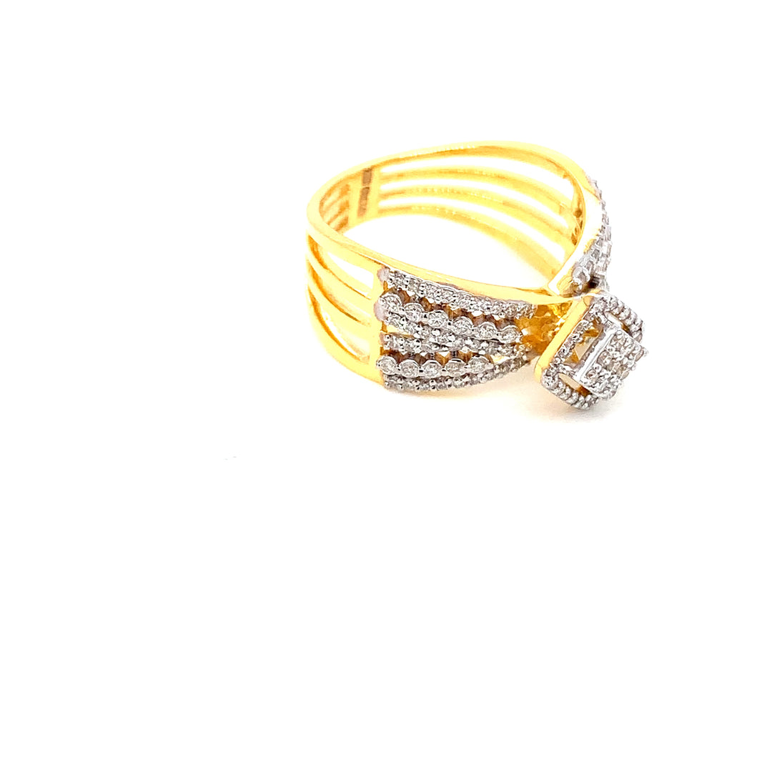 18K YG Cluster Diamond Ring-1pc