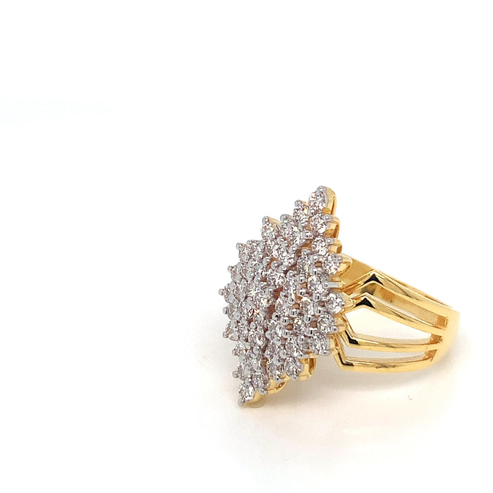 18K YG Cluster Diamond Ring-1pc