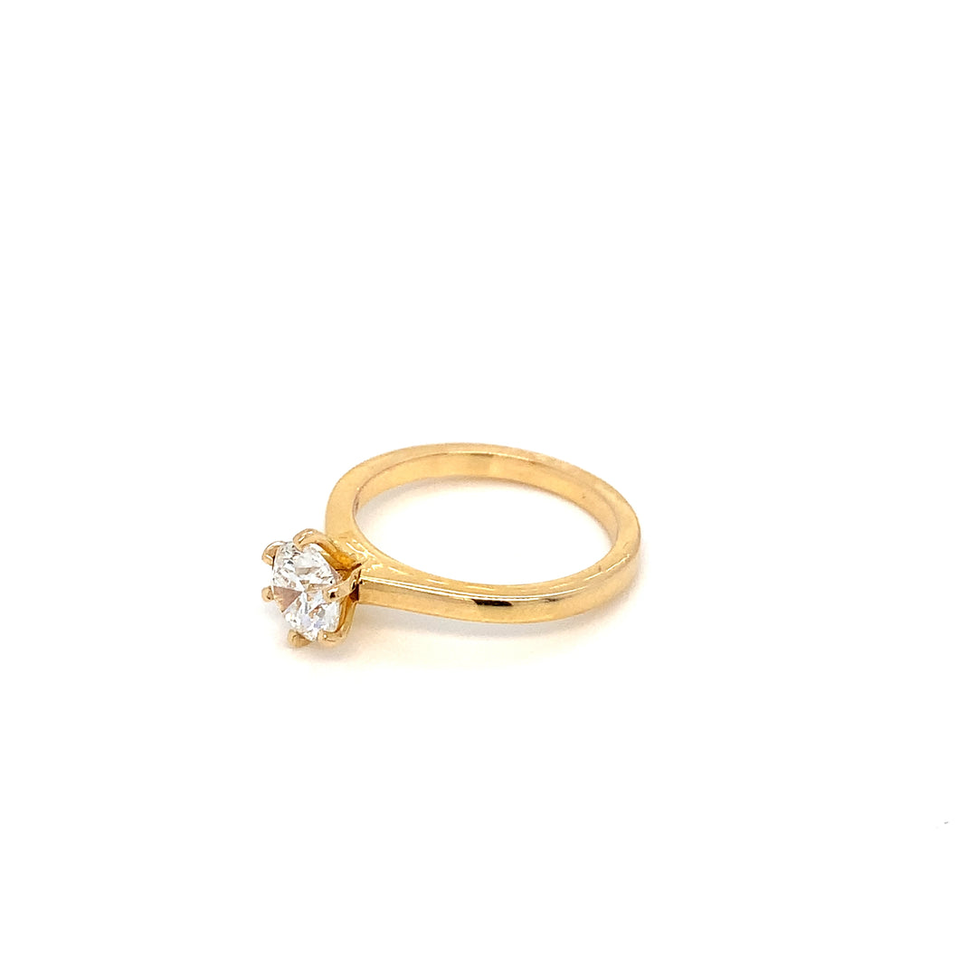 18K YG Women Solitaire Diamond Ring- 1pc