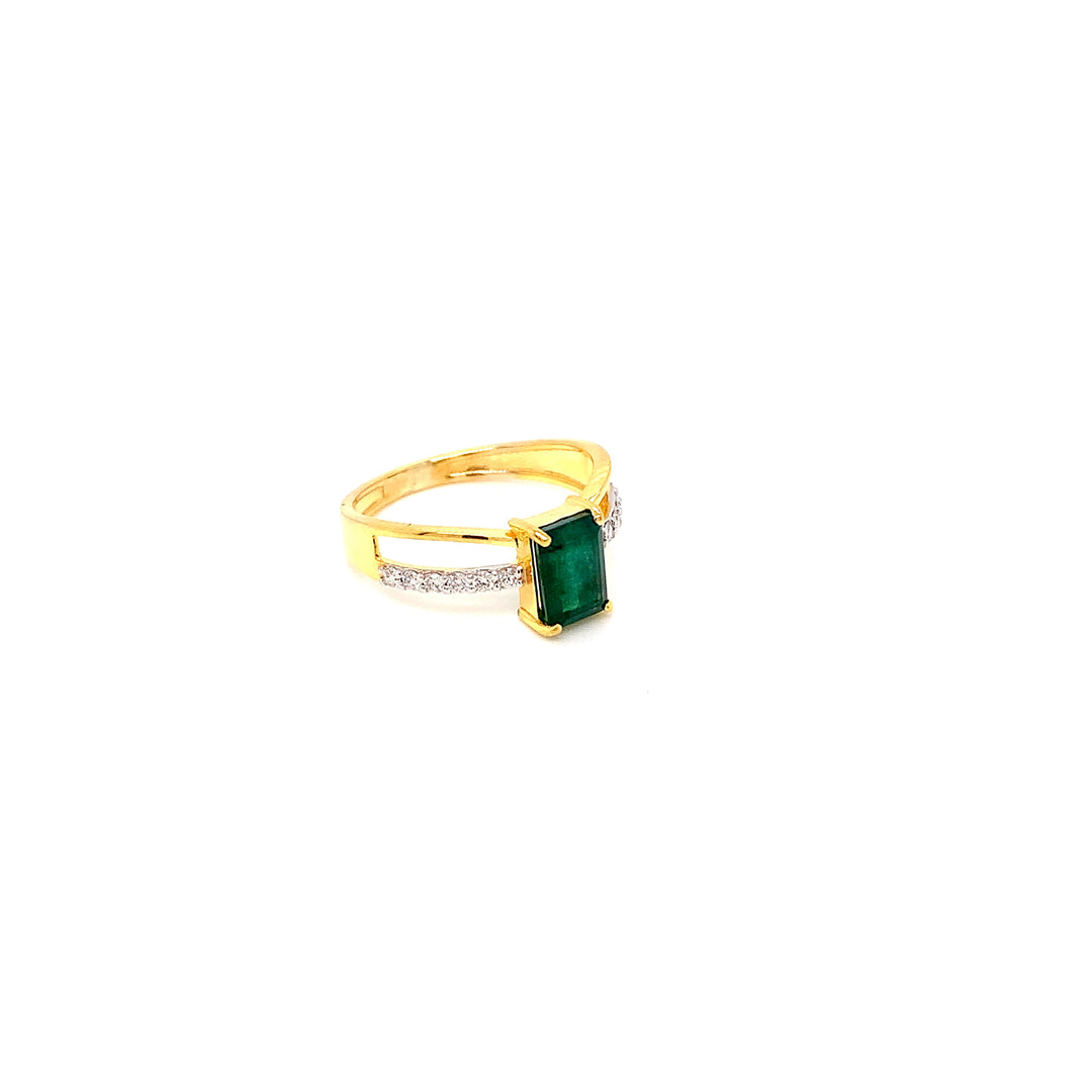 14K YG Cluster Diamond with Emerald Ring-1pc