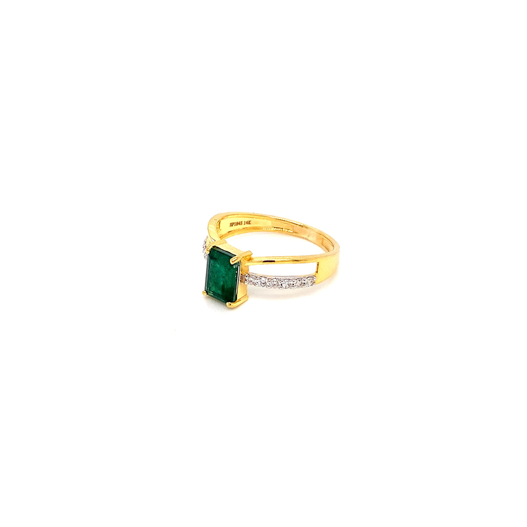 14K YG Cluster Diamond with Emerald Ring-1pc