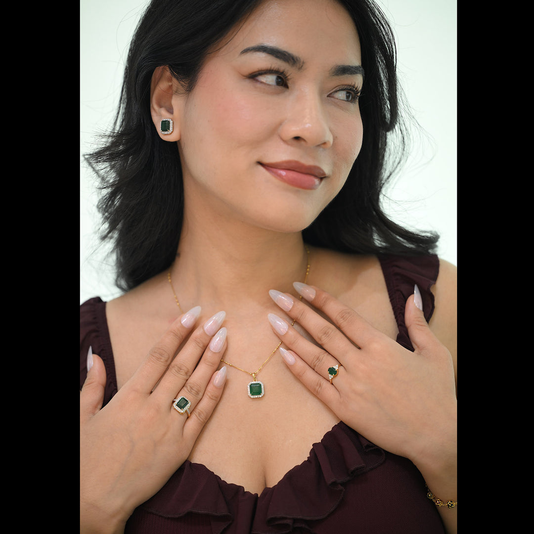 14K YG Cluster Diamond, Emerald Pendant-1pc