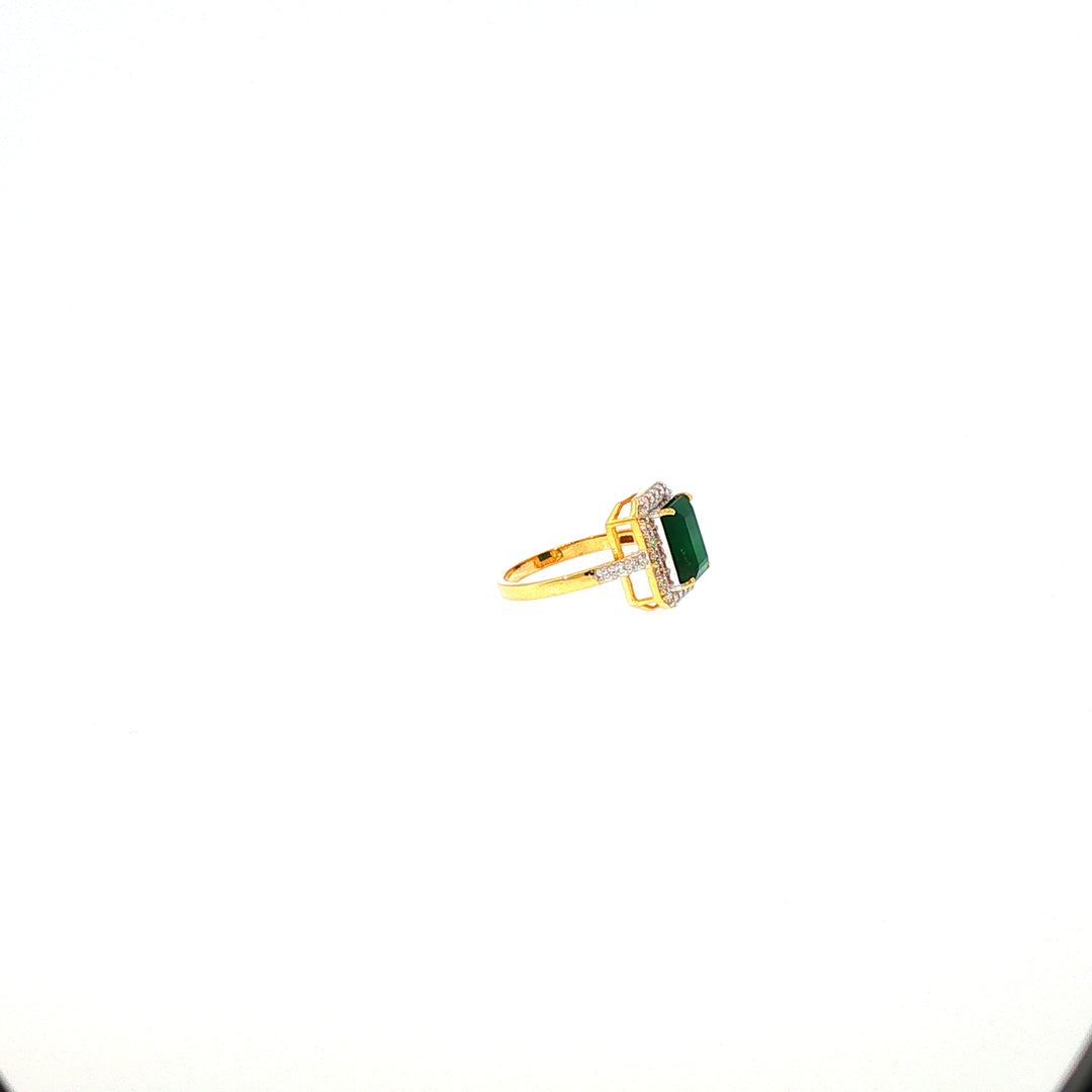 14K YG Cluster Diamond, Emerald Ring-1pc