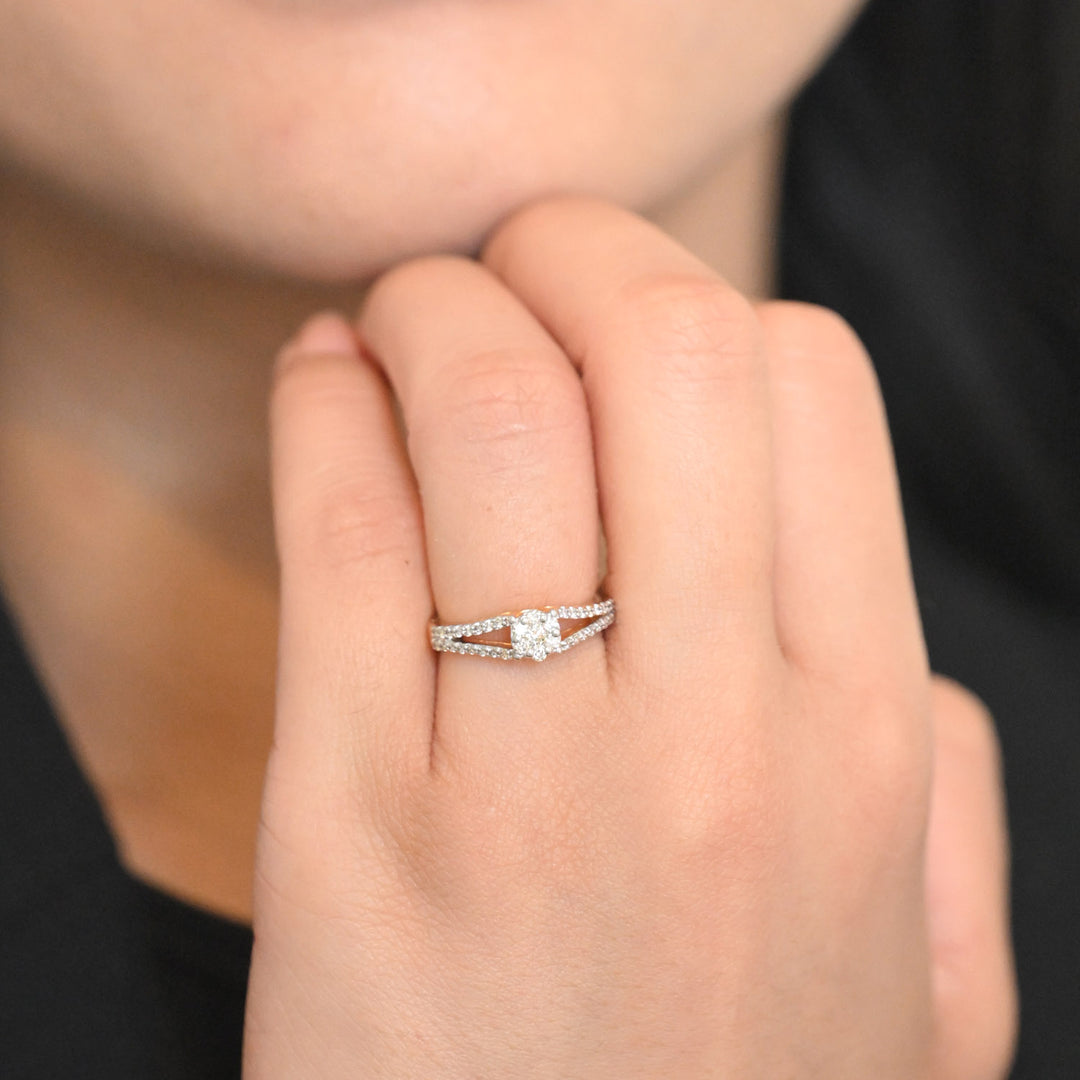 18K YG Women Engagement Diamond Ring- 1pc