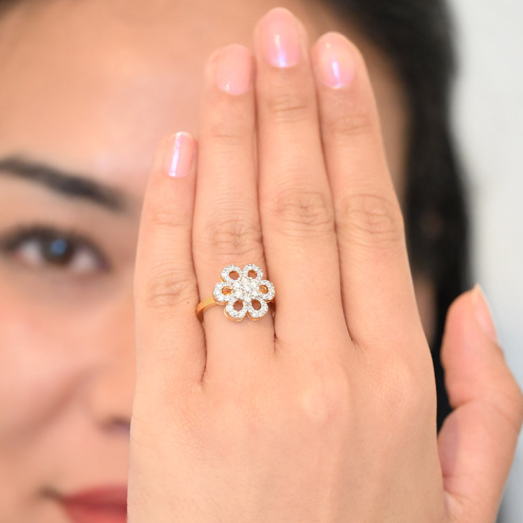 14K YG Flower Diamond Ring- 1pc