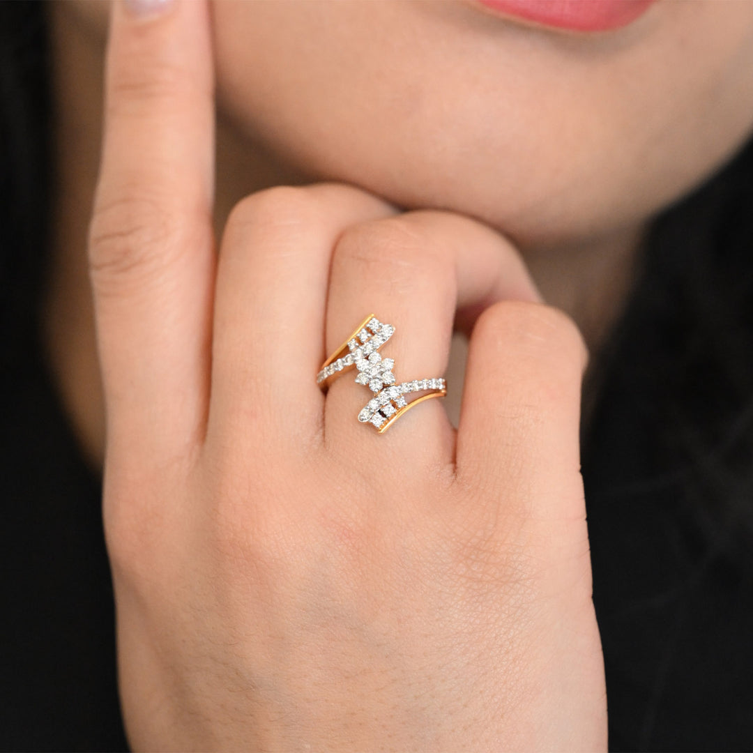 18K YG Women Star Diamond Ring- 1pc