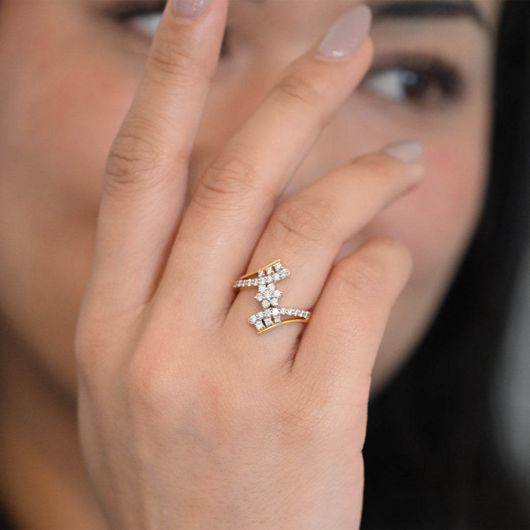 18K YG Women Star Diamond Ring- 1pc