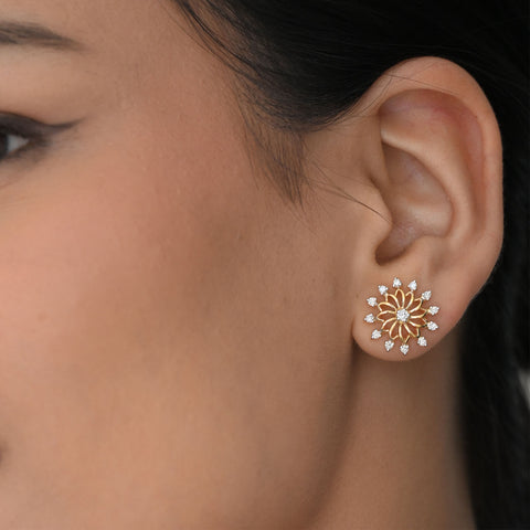 14K YG Cluster Diamond Earring-1pair