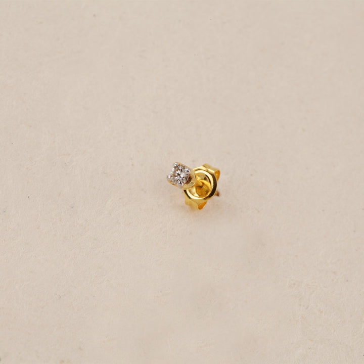 18K YG Solitaire Diamond Earring- 1pc