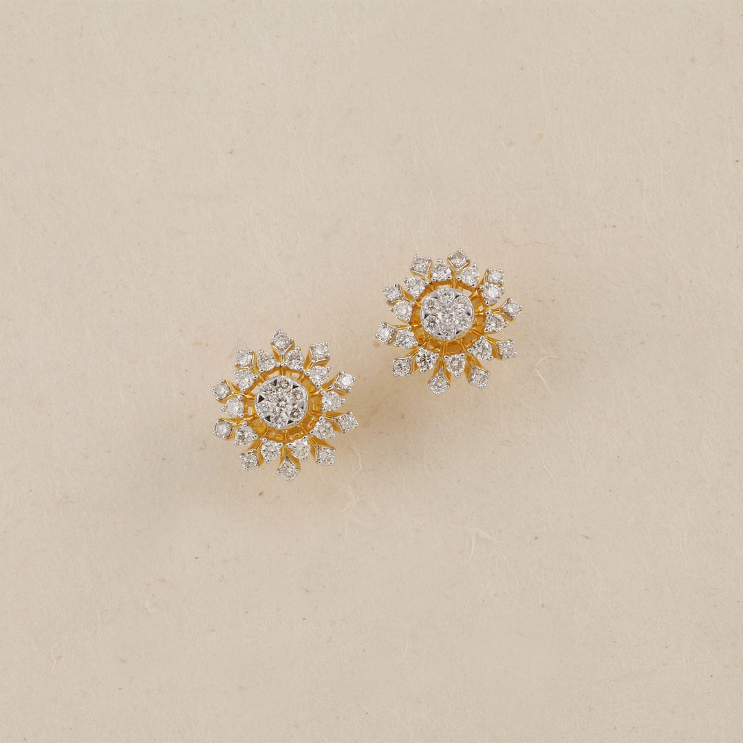 18K YG Cluster Diamond Earring- 1pair
