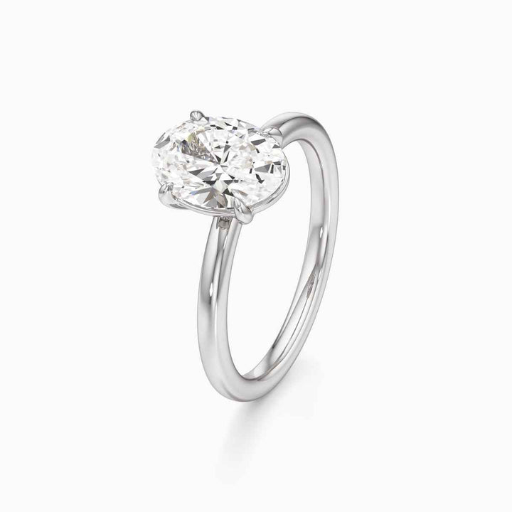 Valeria Natural Diamond Oval Ring