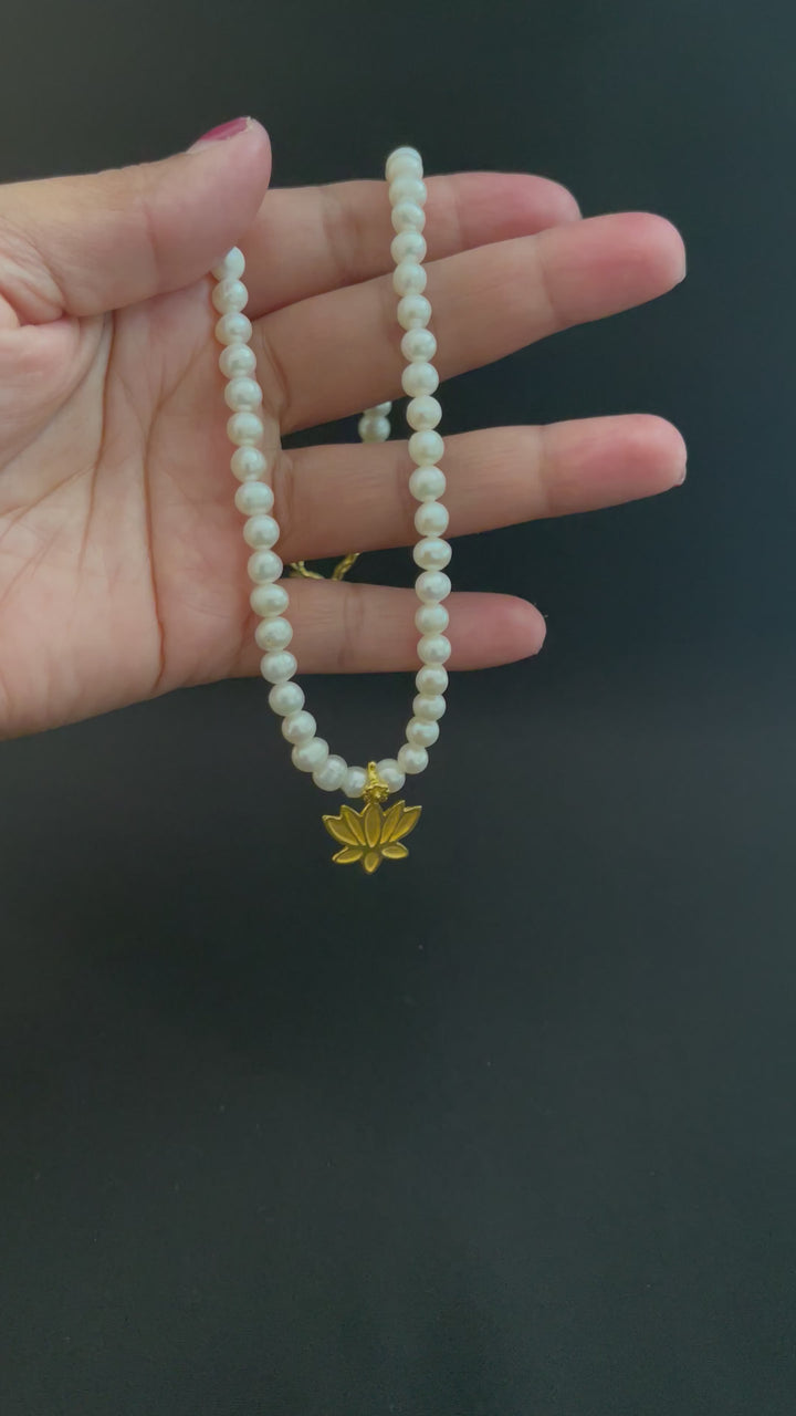 22K YG Women Lotus Pearl Necklace-1pc