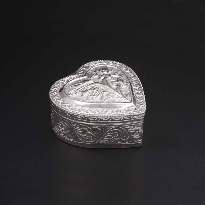 Silver Medium Heart Shape Gift Box Availability: Immediate RB Diamond Jewellers