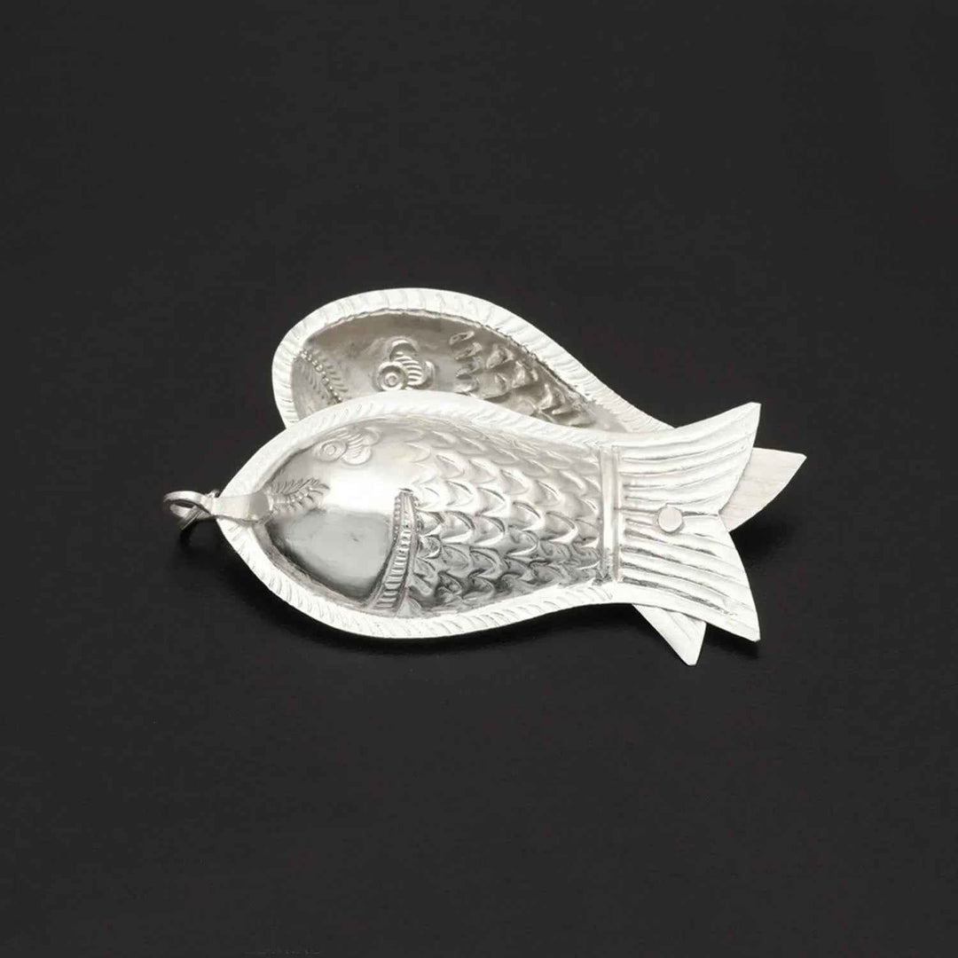 Silver Fish Design Gajal Box Availability: Immediate