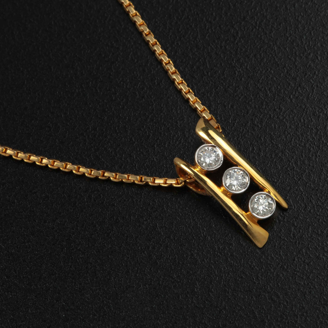 9K YG Cluster Diamond Pendant-1pc