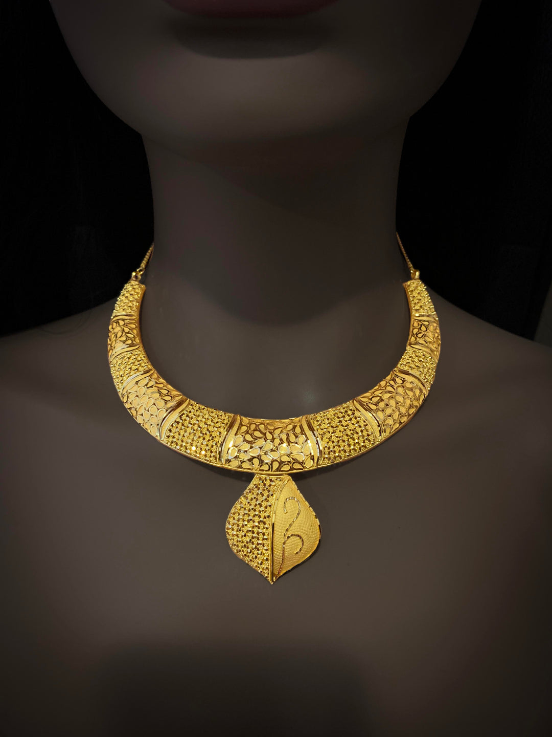22K YG Women Princess Necklace-1pc